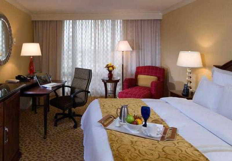 Hotel Chicago Marriott 3*