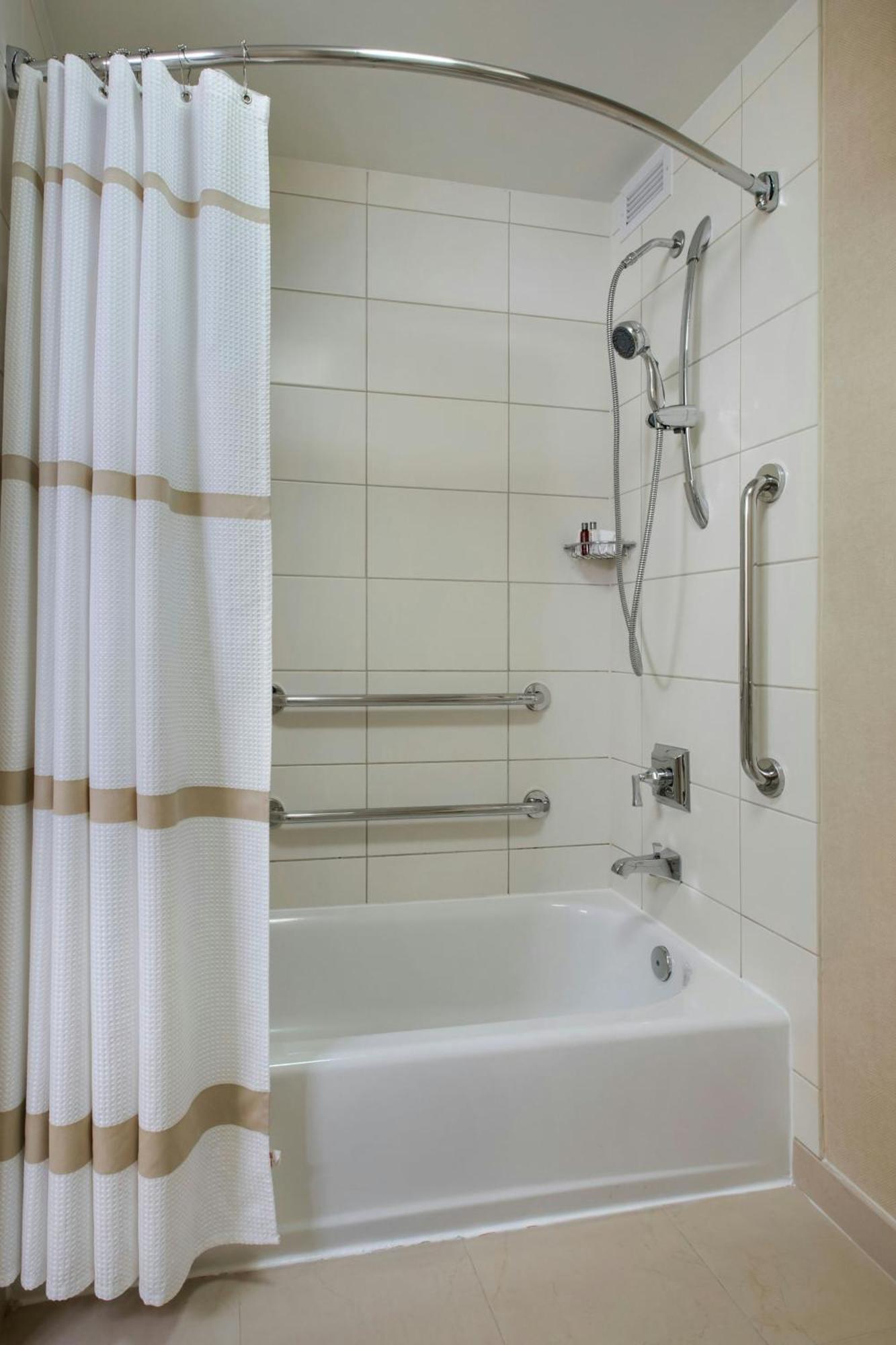 Chicago Marriott Hotel 3*